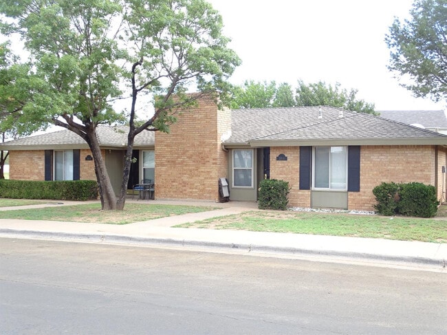 Building Photo - 210 N Troy Ave