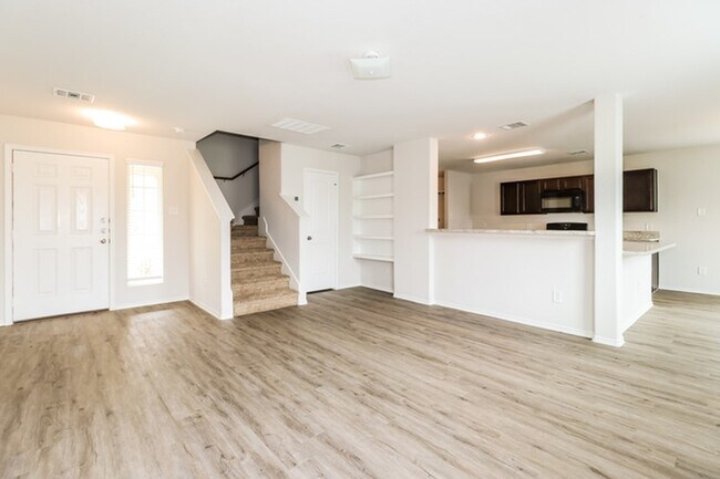 Photo - 3745 Alexus Dr