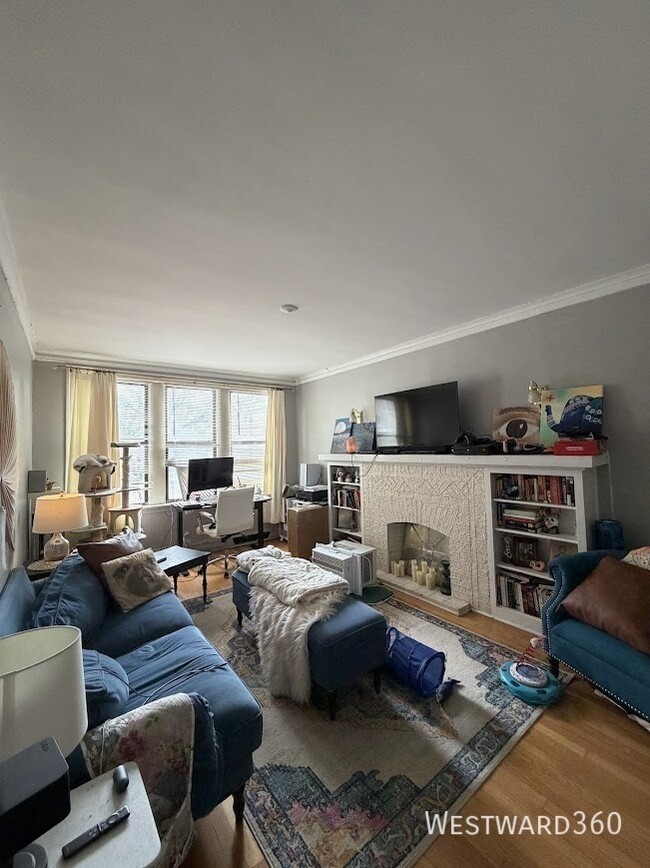 Photo - 6051 N Hermitage-1 Unit 1