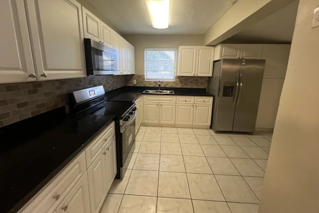 Photo - 1533 NW 41st Ct