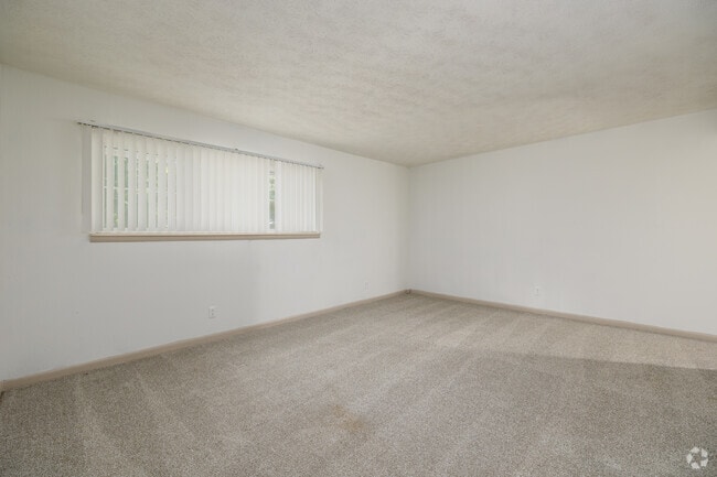 1 habitación, 1 baño, 764 pies cuadrados, sala de estar - Waters Edge Apartments