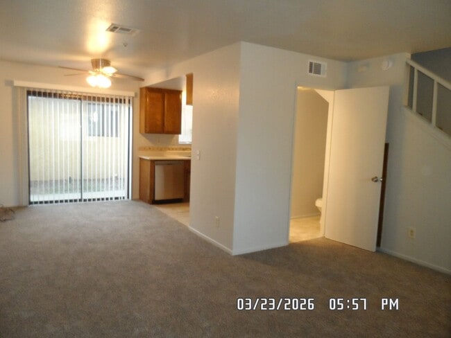 Photo - 0160 Unit #2