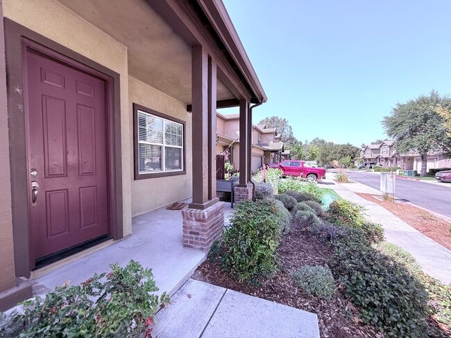 Building Photo - 9137 Arbol del Rosal Way Rental