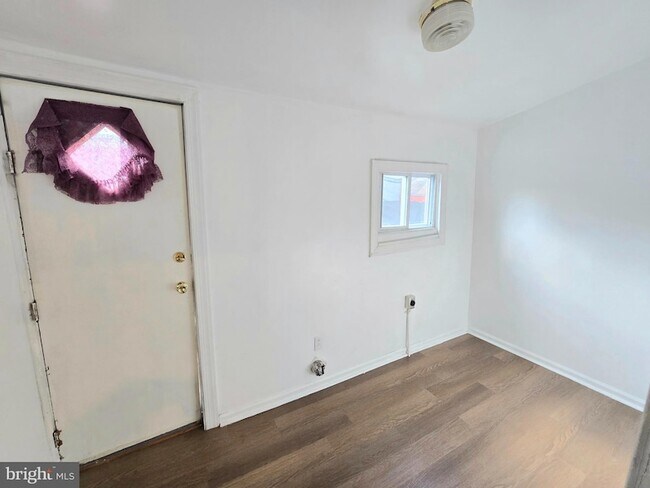 106 S 55th St