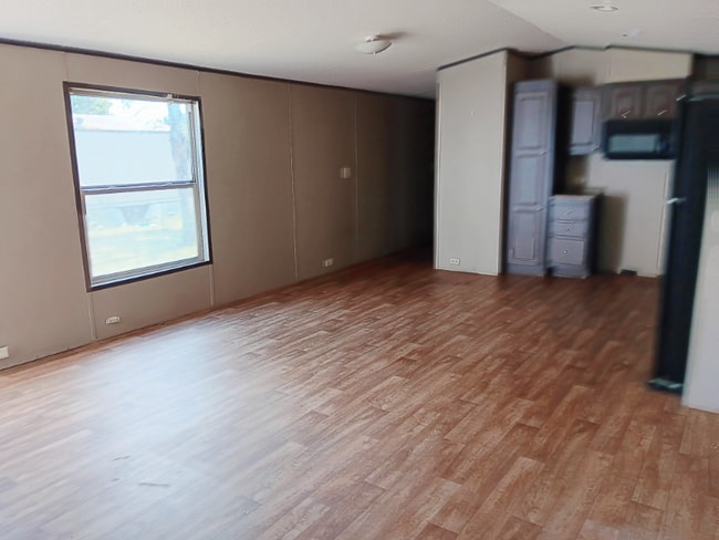 Building Photo - 115 Mobile Ln Rental