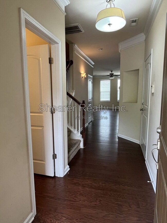 9593 Camberley Ave NW