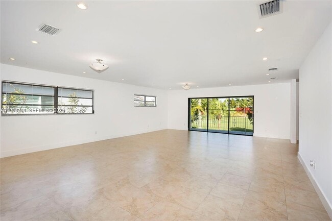 1175 Campo Sano Ave Unit 1175