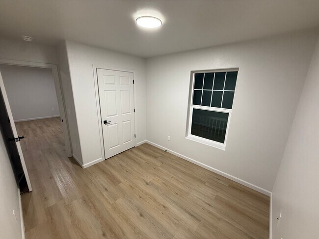 Photo - 8460-8460 N Palmer Fishhook Rd Unidad 8460