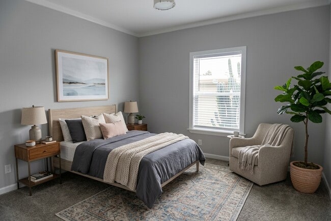 Photo - 620 57th Ave W