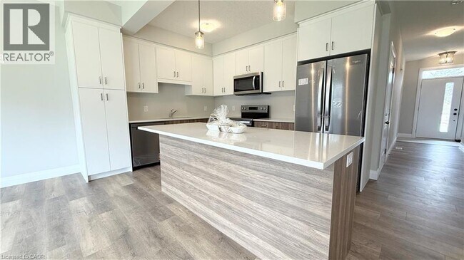 Photo - 6981 Heathwoods Ave