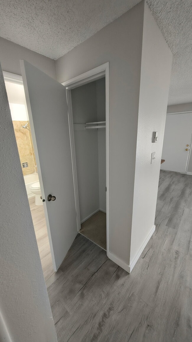 Mountain View Apartments