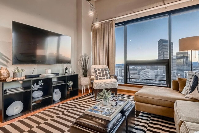 Photo - 100 Park Ave W Unidad 2106