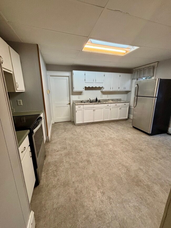 Building Photo - 25 Lenox St Unit 2 R