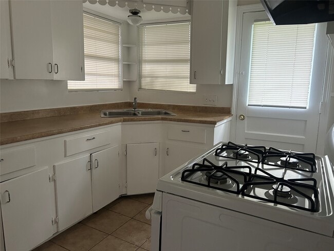 Photo - 7655 El Rancho St