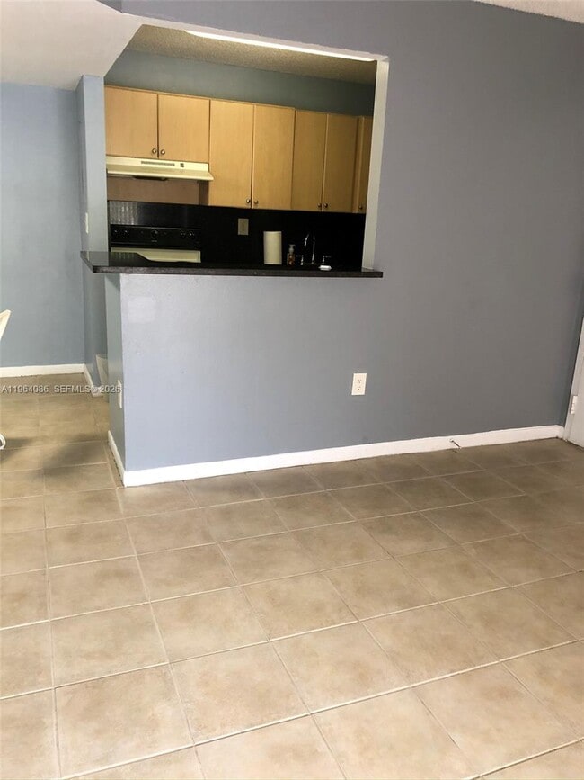 Photo - 7130 NW 179th St Unidad 209