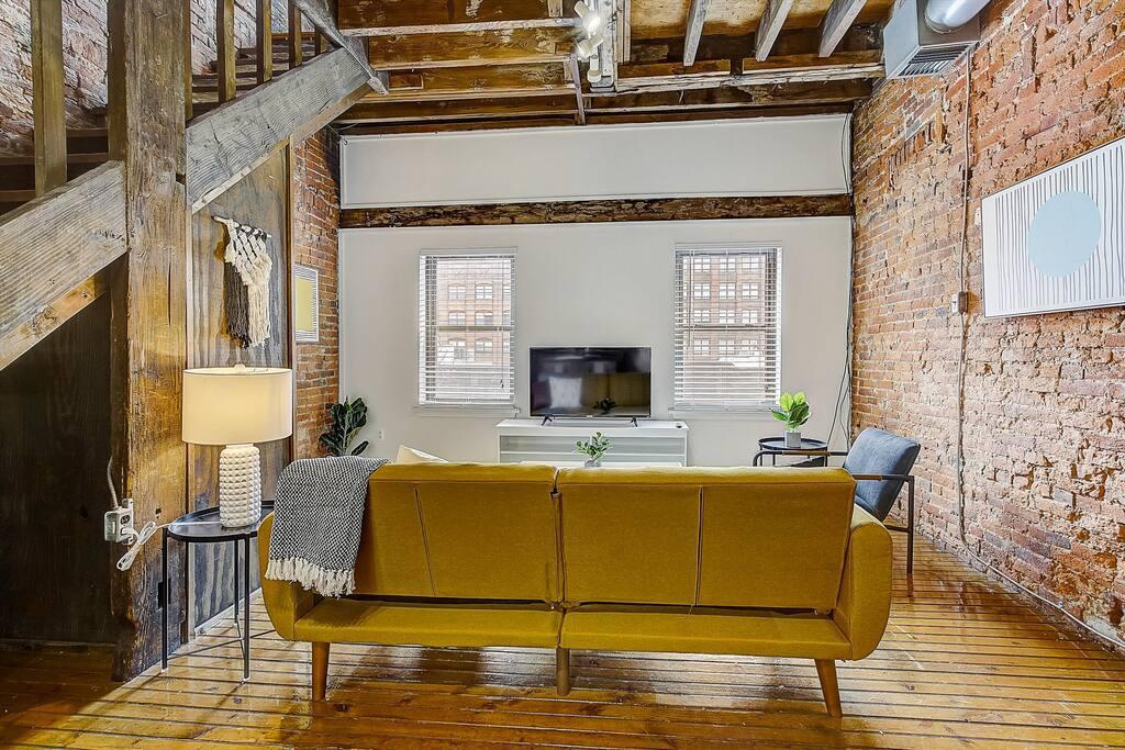 Charming Loft Sanctuary at Mariner's Court... - Charming Loft Sanctuary at Mariner's Court... Unit 1B