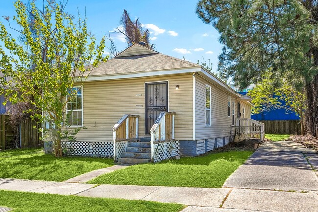 Building Photo - gme2152 Unit 2152