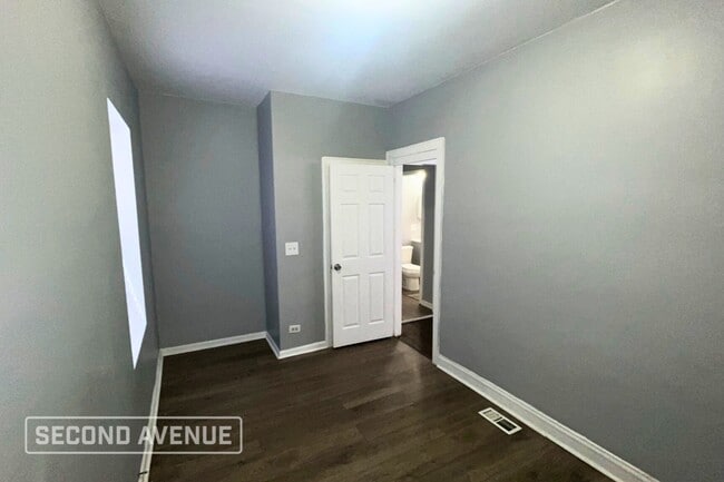 Photo - 7555 S Prairie Ave