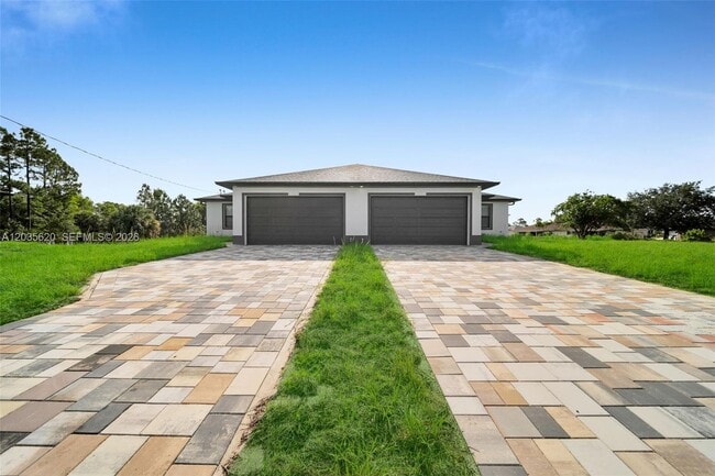 Building Photo - 4980 Fairway Ct