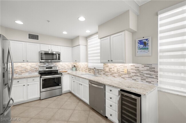 Photo - 1635 Winding Oaks Way Unidad 101