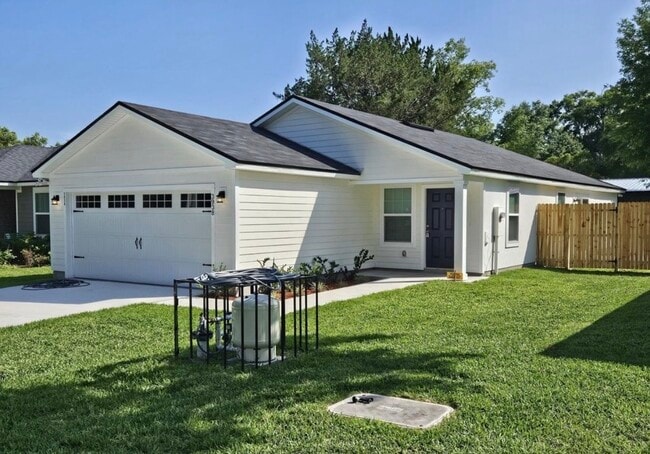 Building Photo - 3938 Autumn Ln