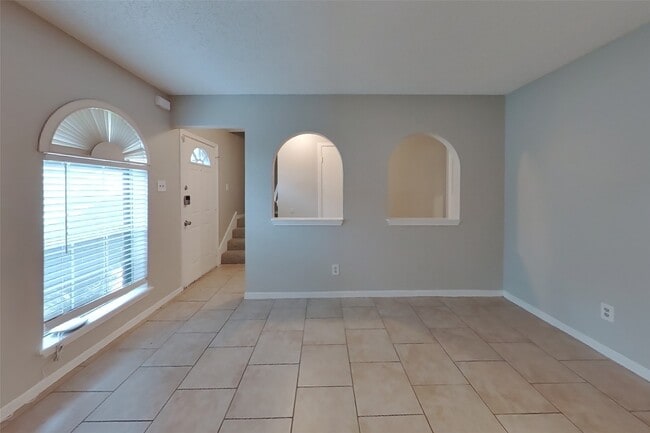 Photo - 16726 Britford