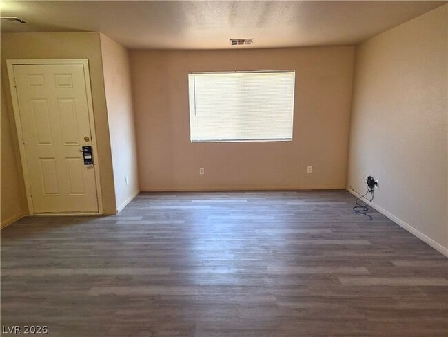 1080 Hall Ave Unit 3
