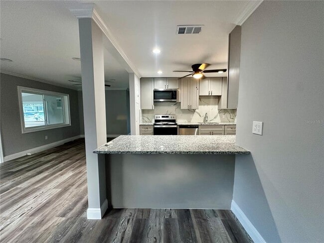 Photo - 6032 Sheelin Dr