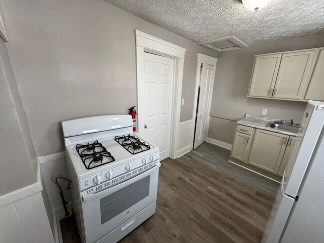 Photo - 3026 Monroe Ave Unidad 5