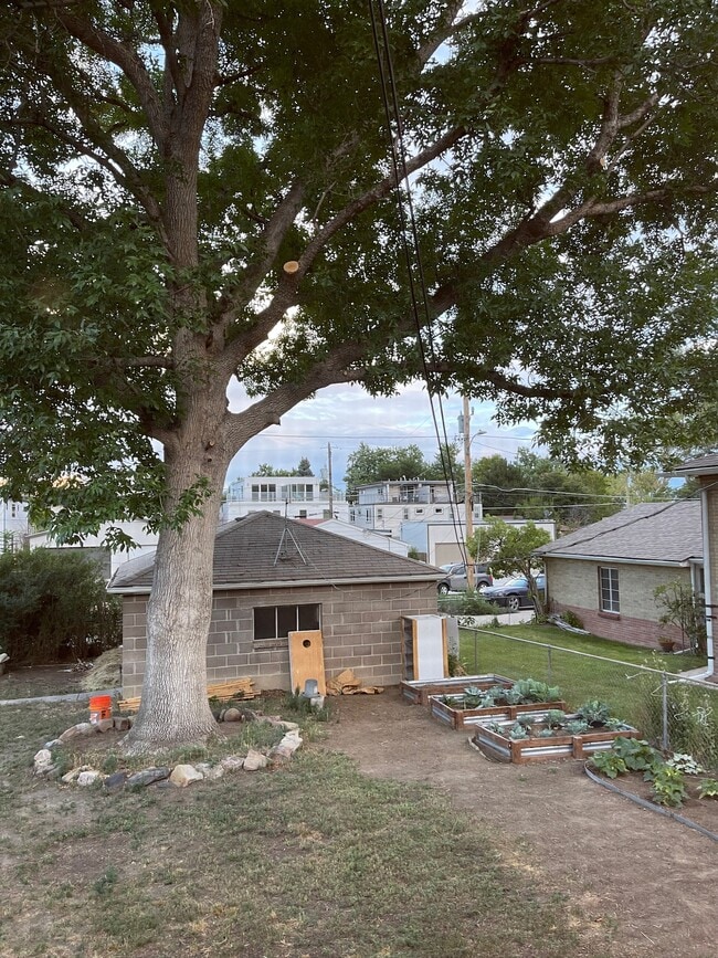 Photo - 2160 King St