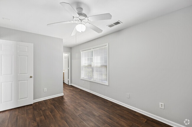 The Princeton 2BR, 2BA - 950SF - Primary Bedroom - Lawyers Ridge Apartments