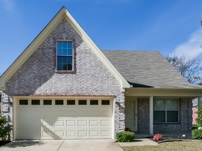 Building Photo - 7027 Maple Grove Rd