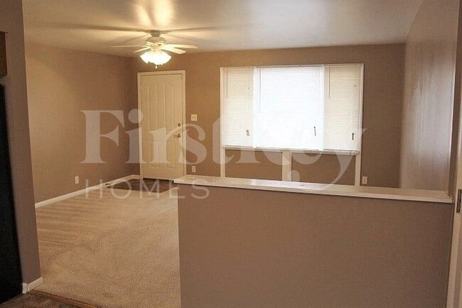 2052 New Haven Dr
