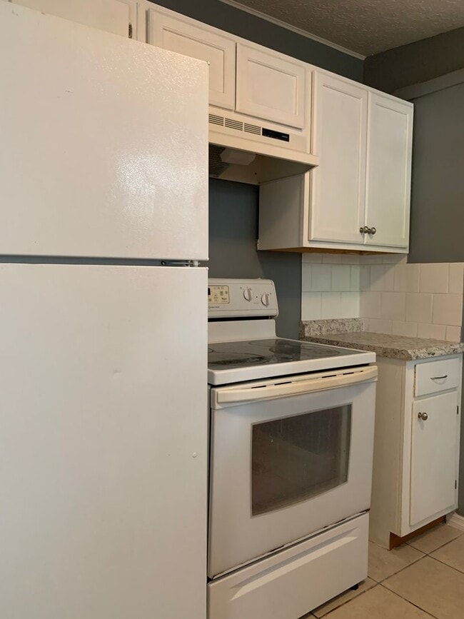 Photo - 3 Bedroom Ranch Style Home with Carport & Shed