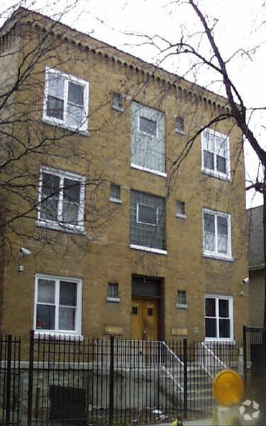 Photo - 4841-4843 N Ashland Ave