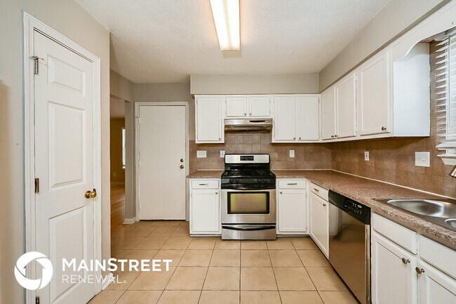 Photo - 1606 Elizabeth Ln