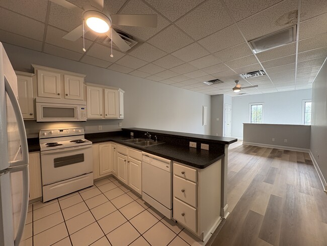 Building Photo - 1311 Enterprise Dr Rental