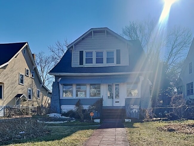 Building Photo - 3029 E Northern Pkwy