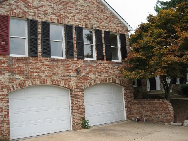 Photo - 8626 Ambrose Ct House