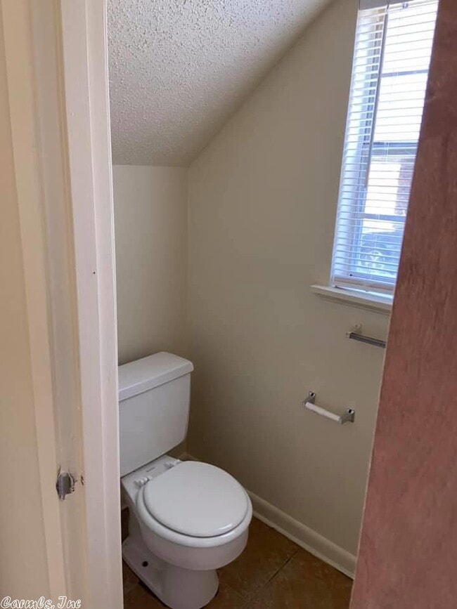 Photo - 13 Rosemunn Dr