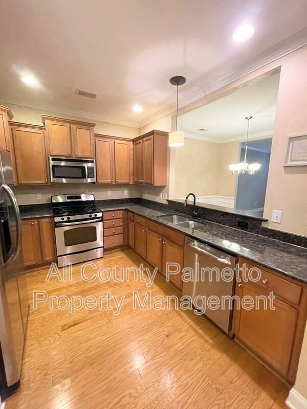 Building Photo - 3639 Bagley Dr