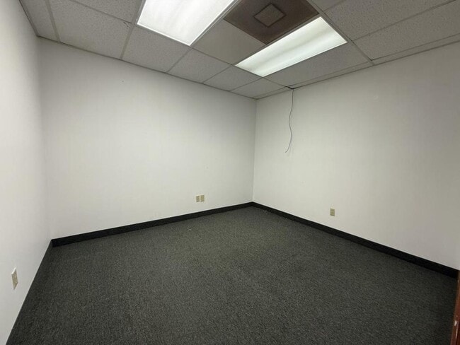 Photo - 4323 Division Street