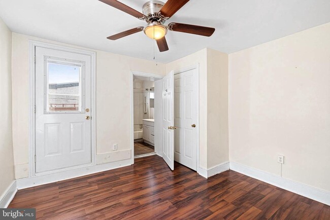 Photo - 4550 Silverwood St