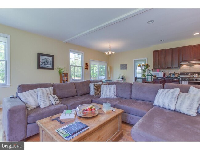 Photo - 35 Leavitt Ln