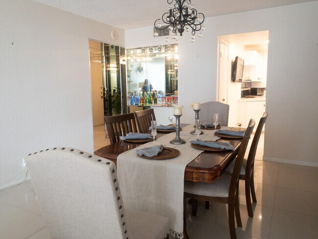 Photo - 1370 S Ocean Blvd Unidad 1403