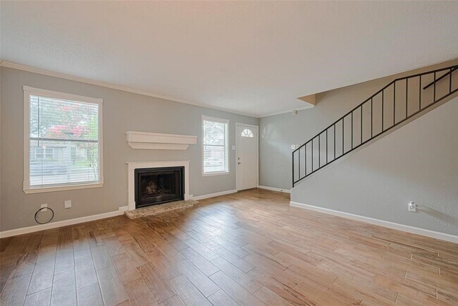 Photo - 6452 Kentwick Dr
