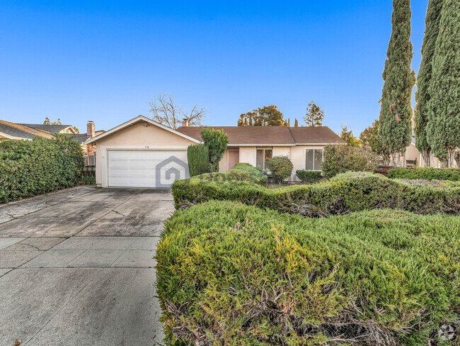 Building Photo - 738 El Sereno Dr Rental