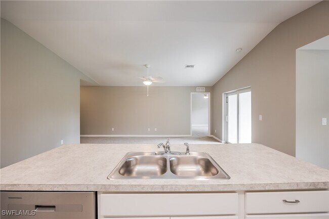 Photo - 3317 63rd St W