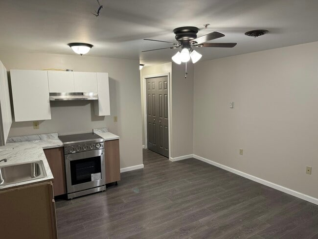 Photo - 355 S Main St Unit A5