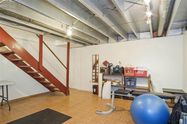 Photo - 46 Lakewood Garden Ln